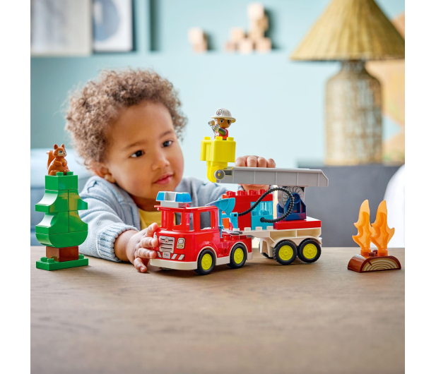 LEGO DUPLO 10473 Wóz strażacki z wężem i strażakiem - 1473395 - zdjęcie 5